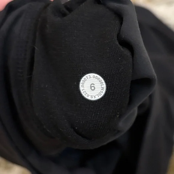 lululemon athletica Align Leggings 25” - Picture 2 of 2